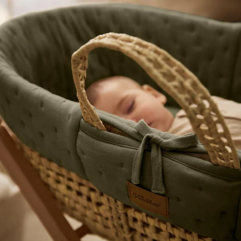 The Little Green Sheep Organic Dimple Quilted Moses Basket & Mattress | Juniper