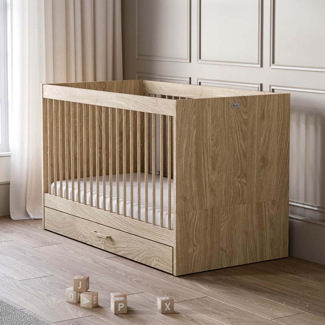Silver Cross Geneva Cot Bed & Dresser | Natural Oak
